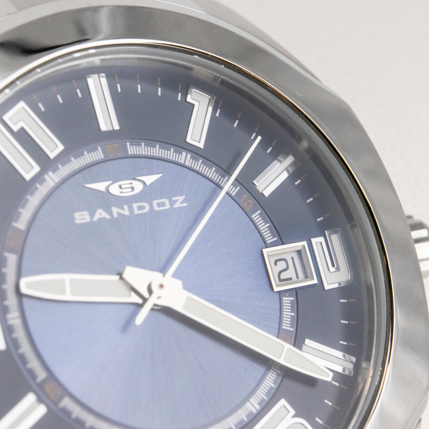 Reloj Sandoz para caballero con caja y brazalete de acero inoxidable