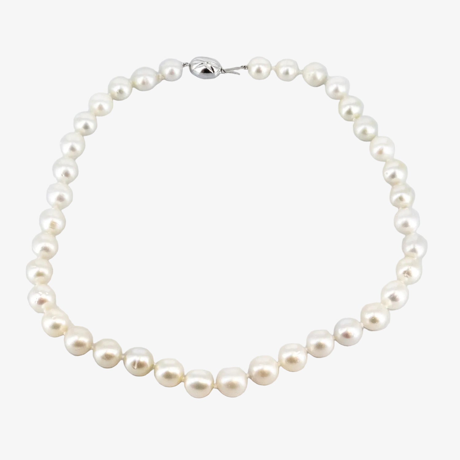 Collar de perlas australianas con broche de oro blanco de 18 kt.