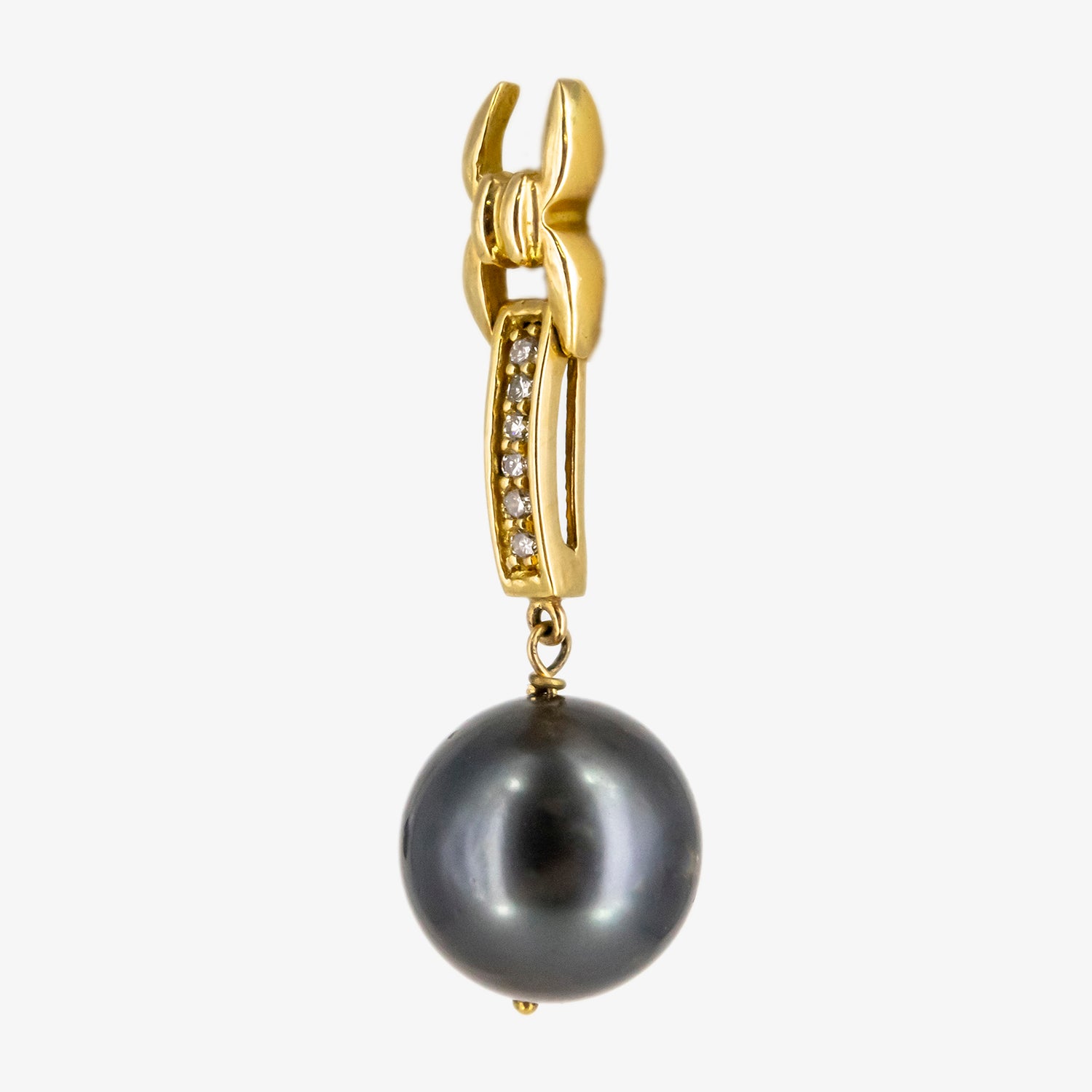 Pendientes de oro 18 kt. con diamantes talla brillante y perlas de Tahití